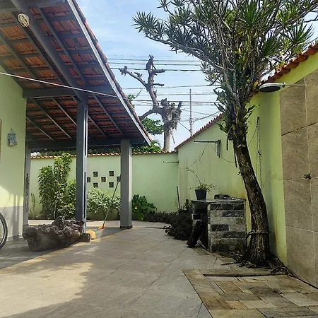 Refugio 50 Metros Da Praia Itanhaem Exterior photo